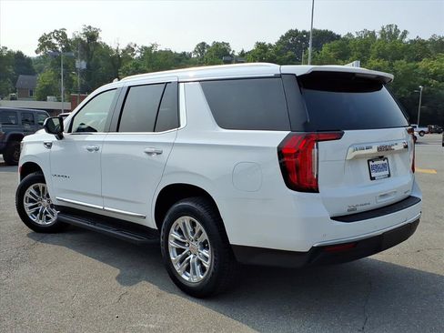 Used 2024 GMC Yukon SLT AWD/4WD image 6