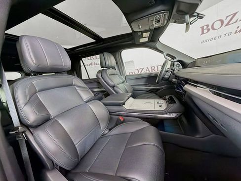 New 2026 Lincoln Navigator L Reserve w/ Jet Appearance Package AWD/4WD image 33