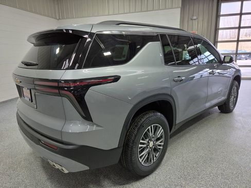 New 2026 Chevrolet Traverse LT image 7