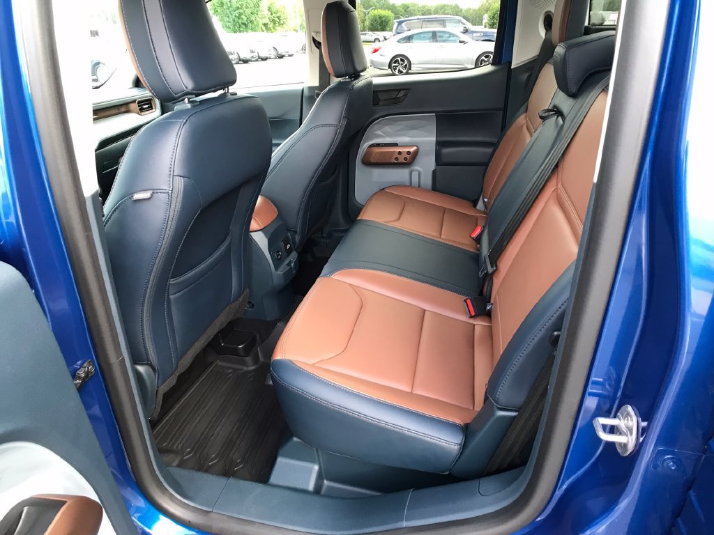Used 2024 Ford Maverick Lariat w/ FX4 Off-Road Package AWD/4WD image 11