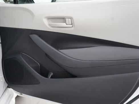 Used 2024 Toyota Corolla LE image 9