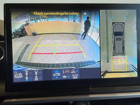 Used 2025 Toyota 4Runner Limited image 25