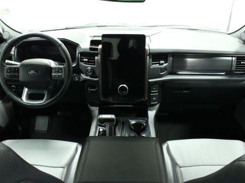 Used 2024 Ford F150 Lightning Lariat image 22