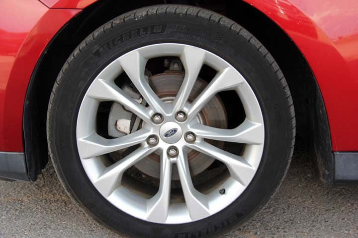 Used 2013 Ford Taurus SEL AWD/4WD image 12