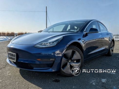 Used 2018 Tesla Model 3 Long Range image 1