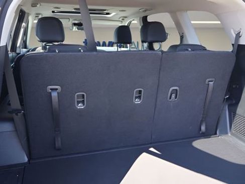 Used 2022 Kia Telluride EX w/ EX Premium Package AWD/4WD image 17