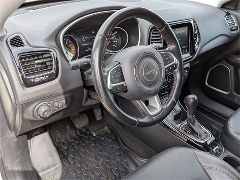 Certified 2021 Jeep Compass Limited image 10