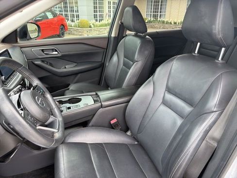 Used 2021 Nissan Rogue SL FWD image 9