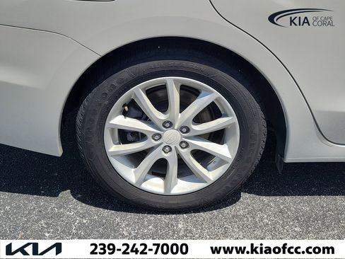 Used 2014 Subaru Impreza 2.0i Premium AWD/4WD image 9