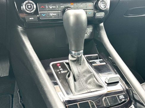 Used 2025 Jeep Compass Limited AWD/4WD image 21