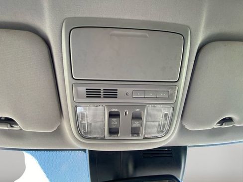 Used 2020 Honda CR-V Touring image 27