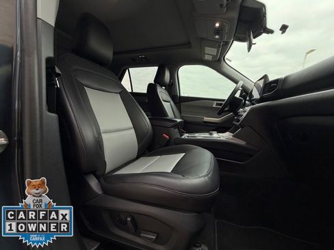 Used 2023 Ford Explorer XLT w/ Equipment Group 202A image 23