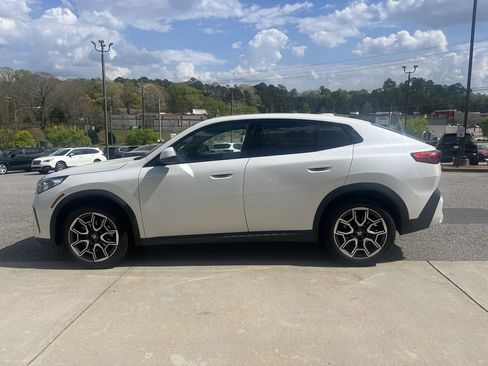 Used 2025 BMW X2 xDrive28i image 5
