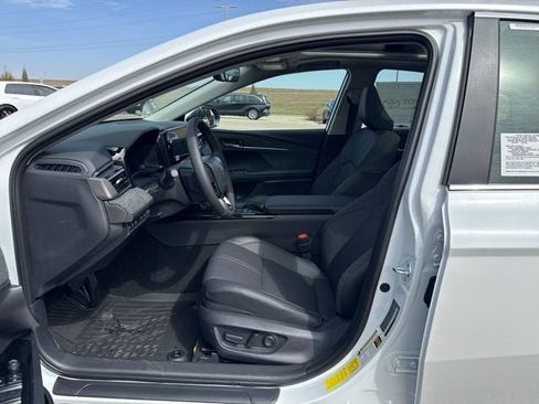 Used 2026 Toyota Camry XLE image 18