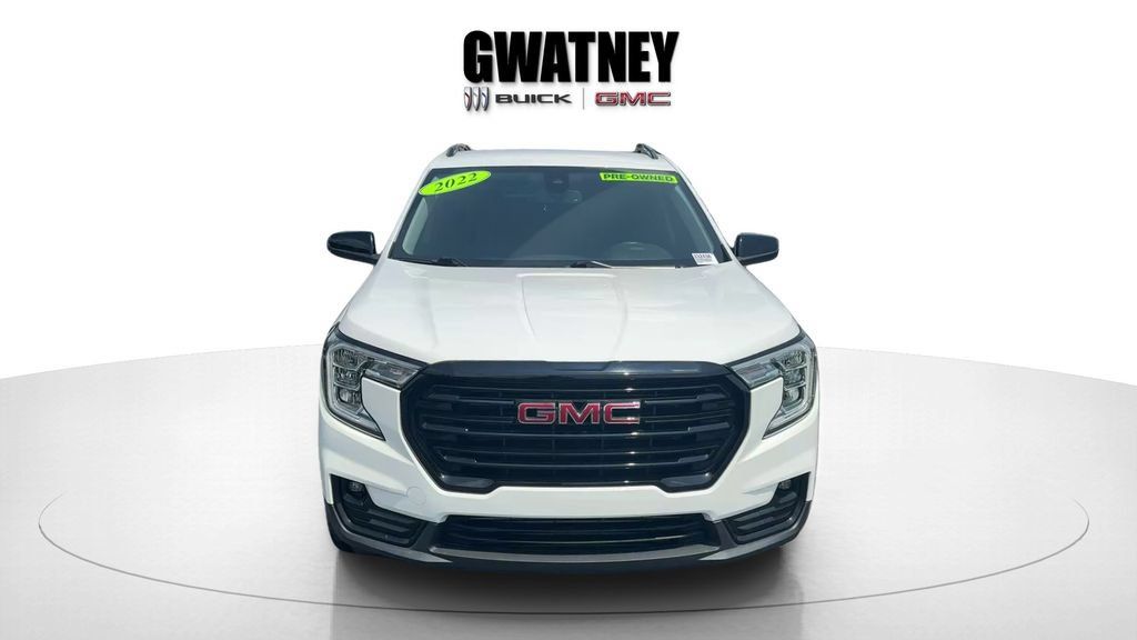 Used 2022 GMC Terrain SLT w/ Elevation Edition FWD image 2