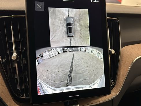 New 2026 Volvo XC60 B5 Plus w/ Protection Package Premier image 18