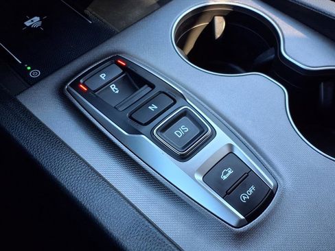 Certified 2024 Honda Ridgeline Sport image 12