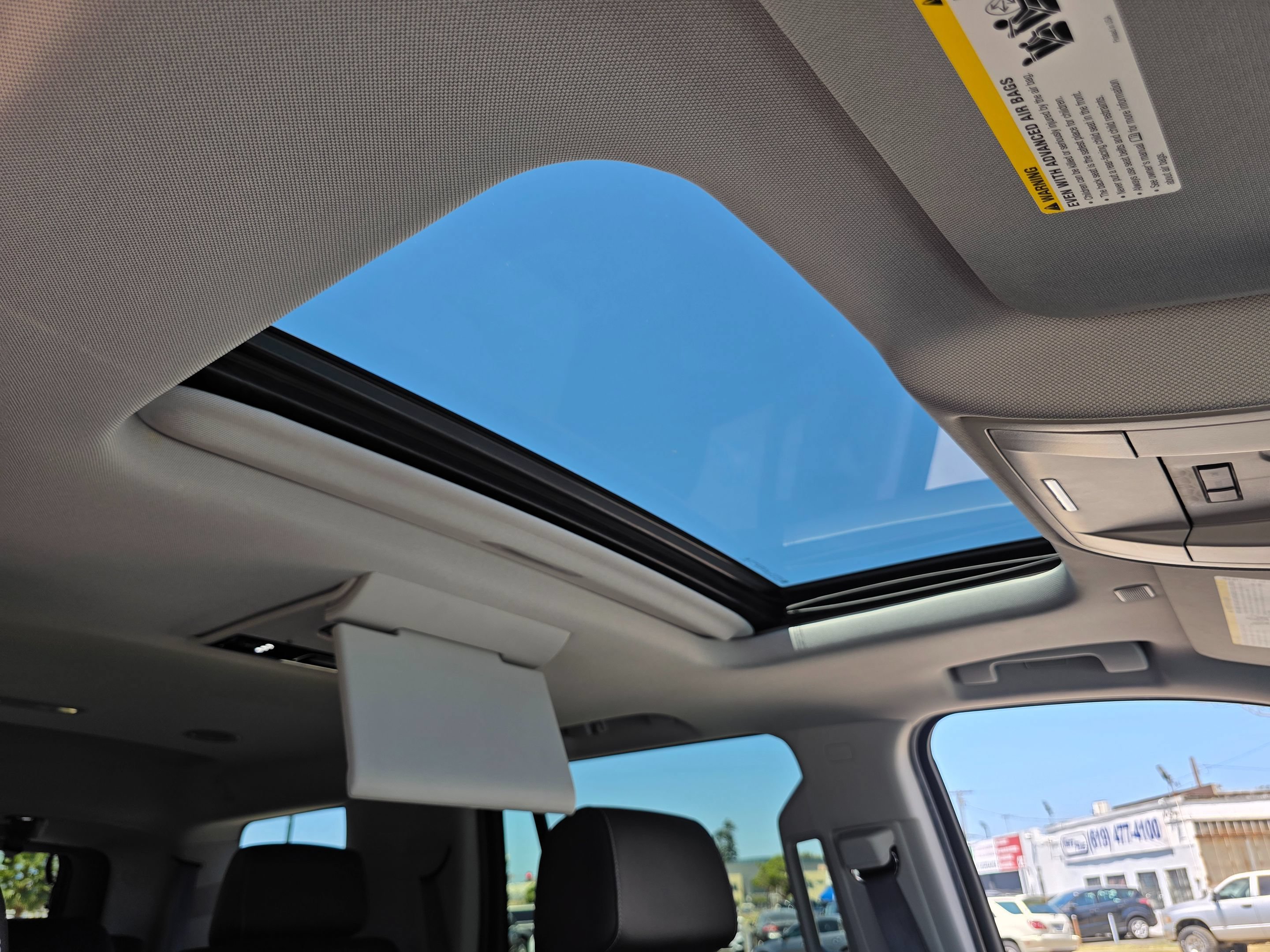 Used 2017 Chevrolet Tahoe Premier AWD/4WD image 14