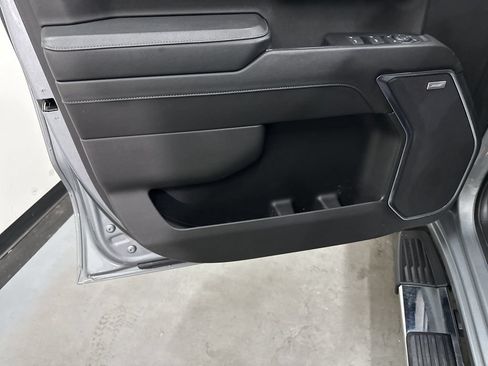 Used 2023 GMC Sierra 1500 SLT AWD/4WD image 34