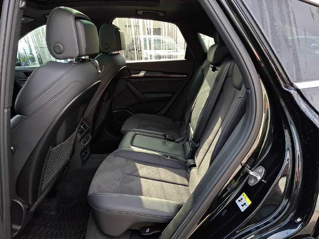 Certified 2023 Audi SQ5 Premium Plus w/ Premium Plus Package AWD/4WD image 10