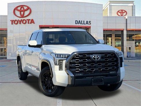 Used 2022 Toyota Tundra Platinum image 1