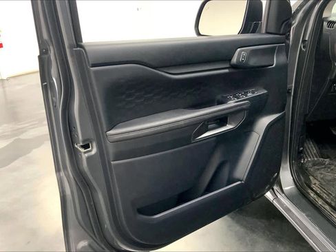 New 2025 Ford Ranger XLT w/ Black Appearance Package image 10