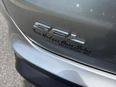 Used 2024 Ford Edge SEL AWD/4WD image 7