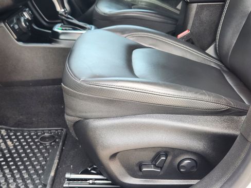 Used 2023 Jeep Renegade Limited AWD/4WD image 29