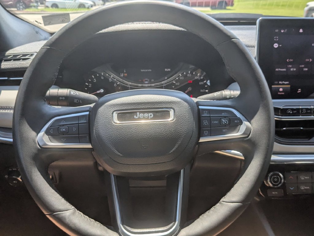 Certified 2023 Jeep Compass Limited AWD/4WD image 21