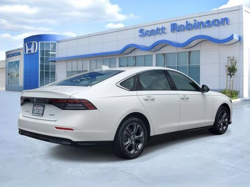 Used 2024 Honda Accord EX-L image 4