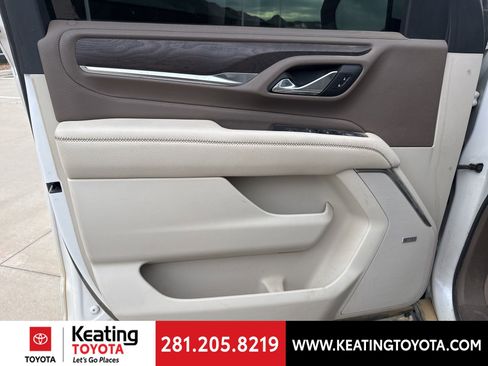 Used 2021 GMC Yukon Denali w/ Denali Premium Package image 11