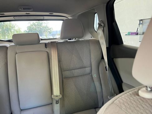 Used 2025 Nissan Rogue SV image 38