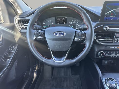 Used 2022 Ford Escape SEL w/ SEL Stealth AWD Package image 15