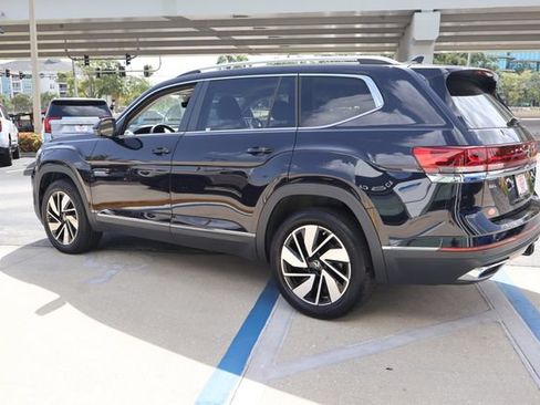 Used 2024 Volkswagen Atlas SEL AWD/4WD image 5