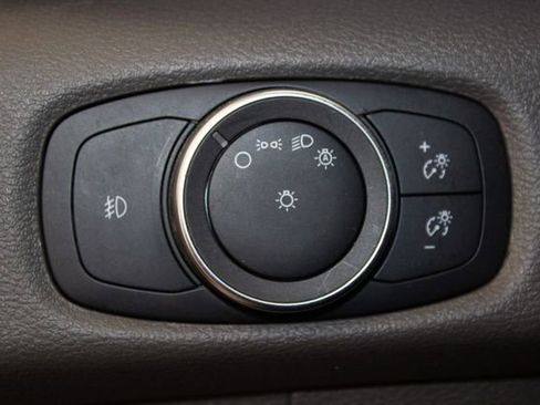 Used 2023 Ford Transit 350 XLT image 29