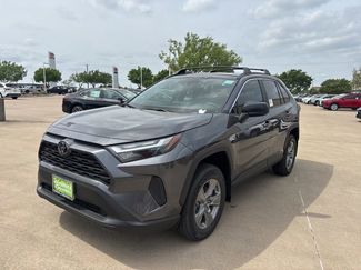 Used 2025 Toyota RAV4 LE video 1