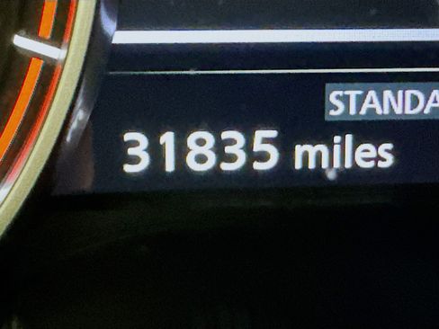 Used 2023 Nissan Rogue SV w/ SV Premium B Package image 19