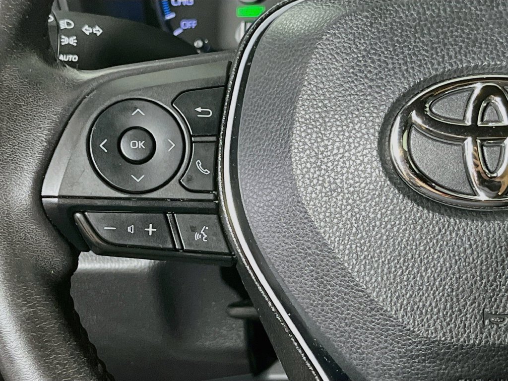 Used 2022 Toyota RAV4 SE AWD/4WD image 16
