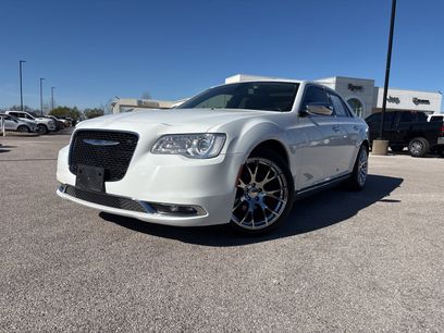 Used 2019 Chrysler 300 Limited