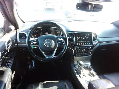 Used 2021 Jeep Grand Cherokee Limited image 7