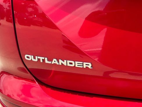 Used 2025 Mitsubishi Outlander SEL AWD/4WD image 13
