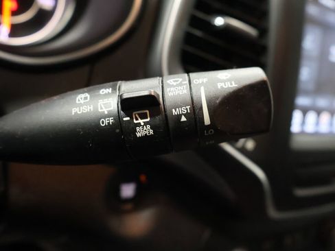 Used 2022 Jeep Cherokee Latitude Lux image 36