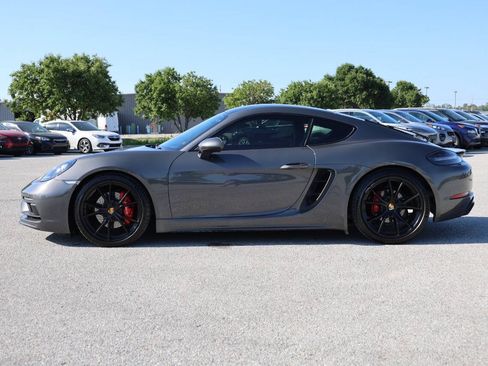 Used 2018 Porsche 718 Cayman GTS RWD image 8