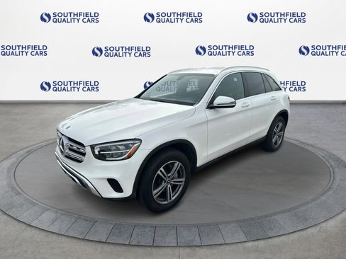 Used 2020 Mercedes-Benz GLC 300 image 2