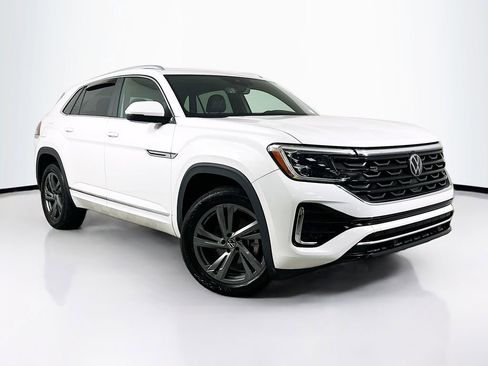 Used 2024 Volkswagen Atlas Cross Sport SEL R-Line AWD/4WD image 1