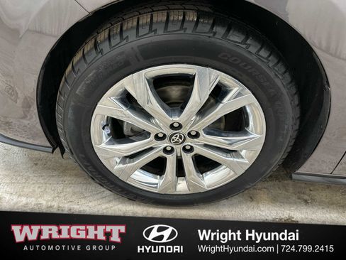 Used 2021 Toyota Sienna Platinum image 8