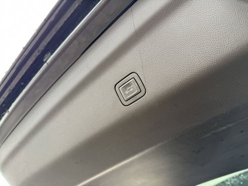 Used 2021 Chevrolet Tahoe LT image 28