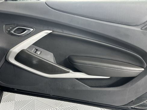 Used 2023 Chevrolet Camaro LT RWD image 29
