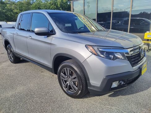 Used 2019 Honda Ridgeline Sport image 2