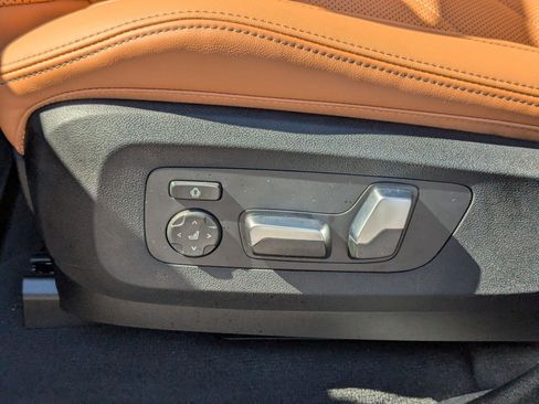 New 2026 BMW X5 xDrive40i w/ M Sport Package image 16